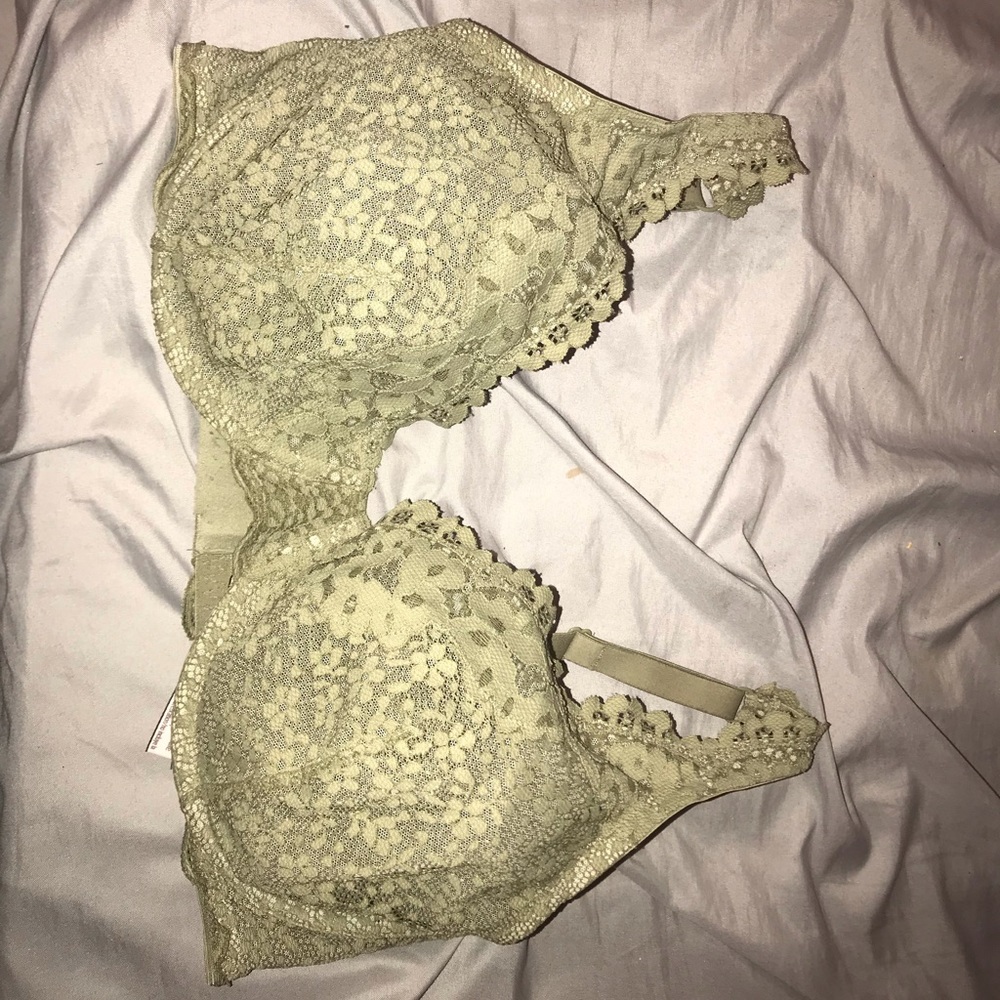 Victoria’s Secret unlined Demi bra